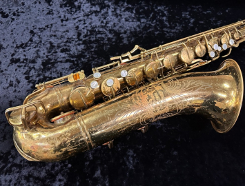 Photo Vintage Buescher Aristocrat Model 156 Tenor Saxophone in Original Lacquer, Serial #337373